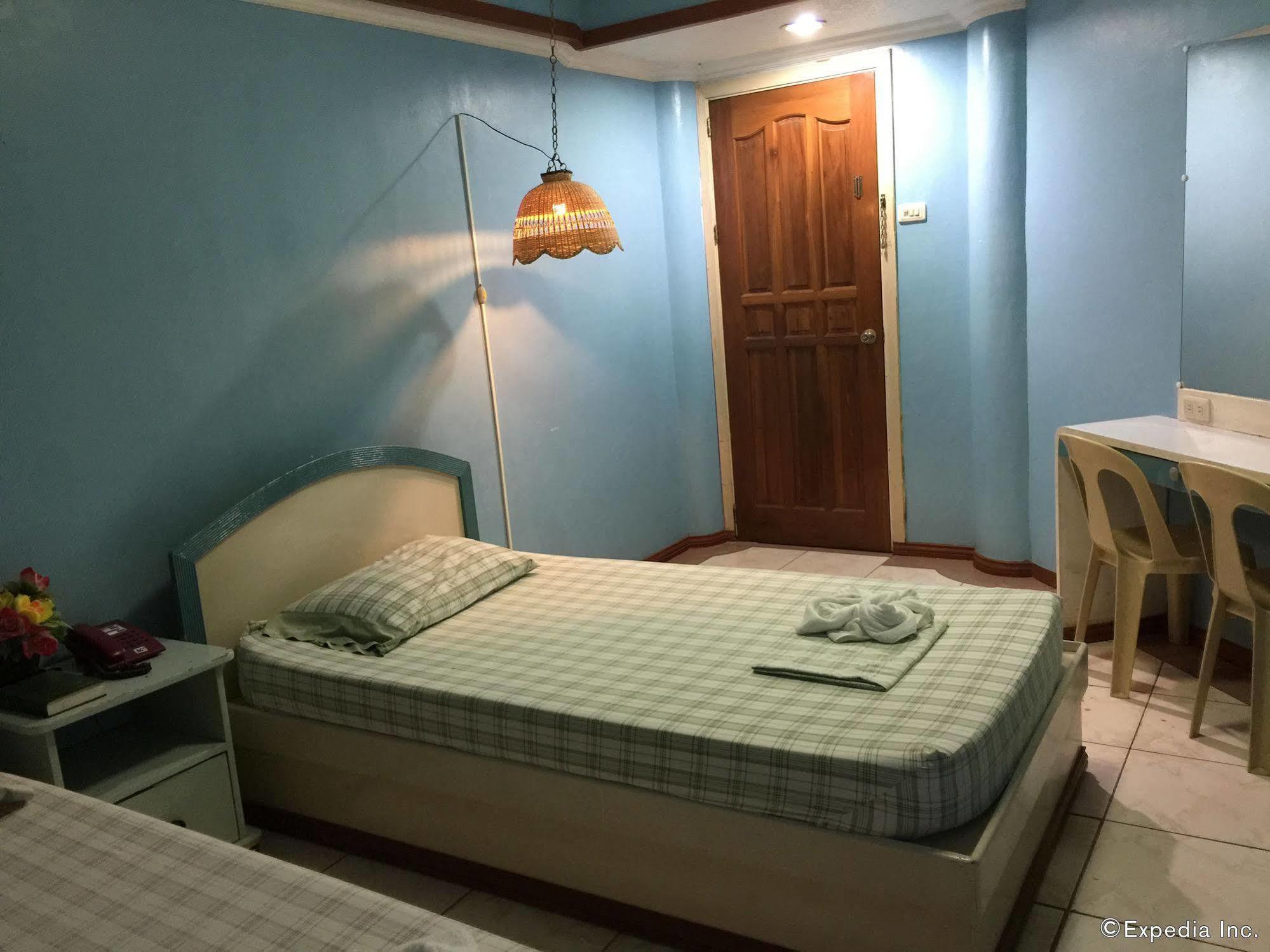 Buen Bella Pension House Tagbilaran-stad Buitenkant foto